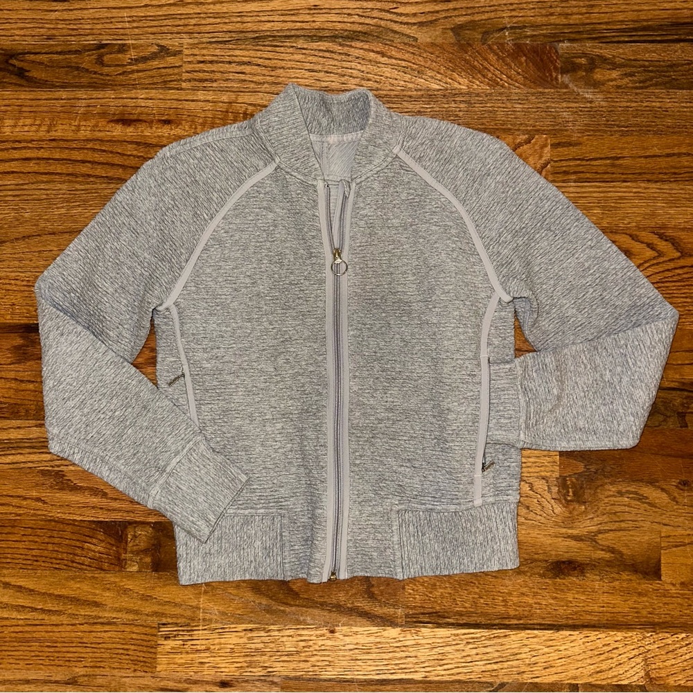 Lululemon Light Gray Textured Zip Pocket Jacket Sz 4 Like New